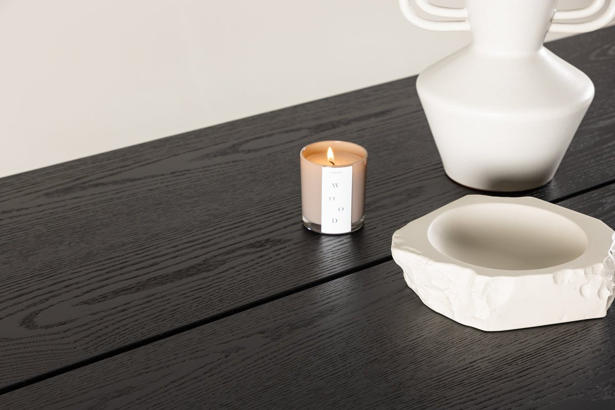 Esstisch Maleko – ein Esstisch mit Charakter und moderner Eleganz