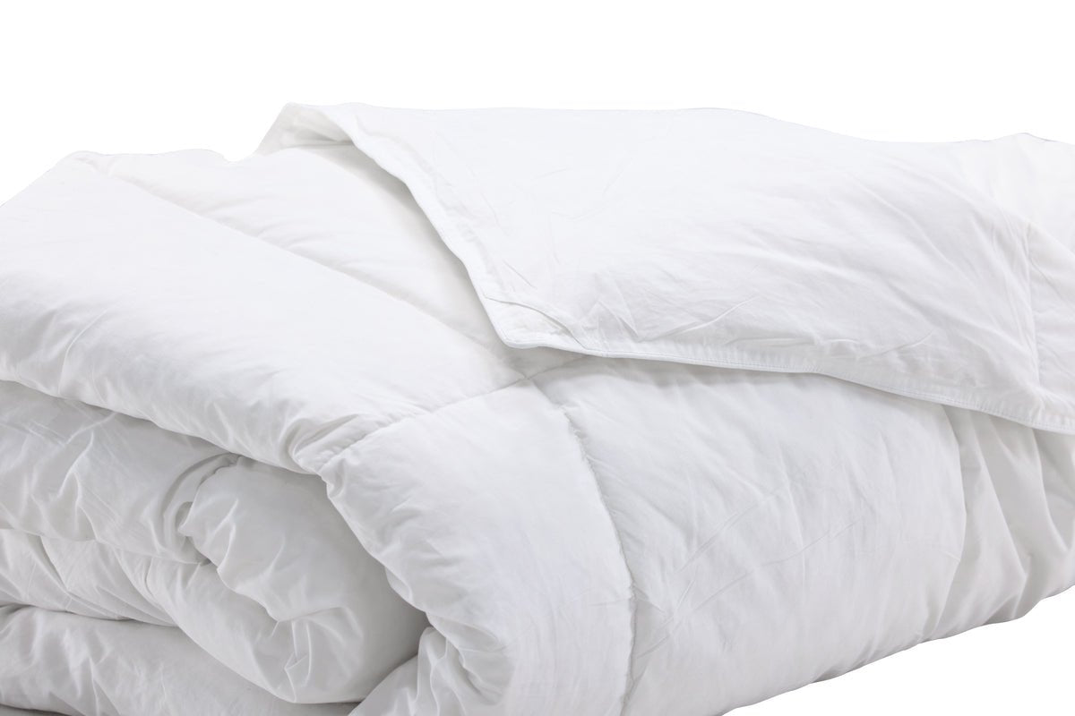 Premium Bettdecke Astralis 200 × 150 cm – Baumwolle & Feder-Mix