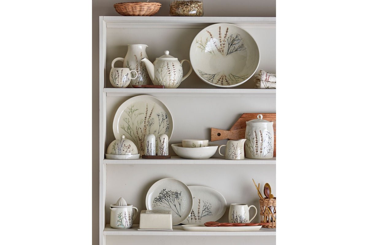 Geschirrset Elina – Handgemaltes Blumendesign in Naturtönen (12-teilig)