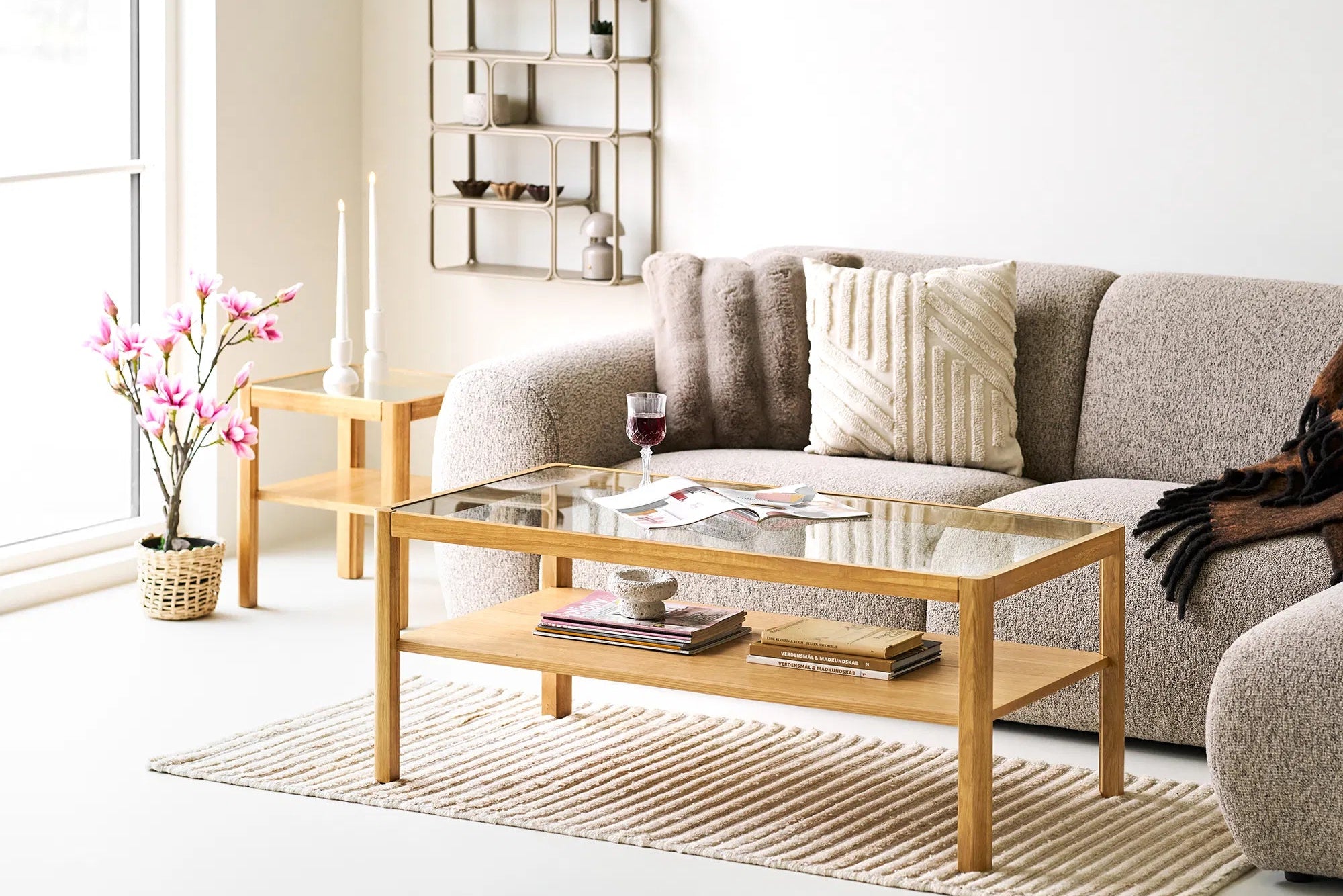 Beistelltisch Sundaria – mit gehärteter Glasplatte