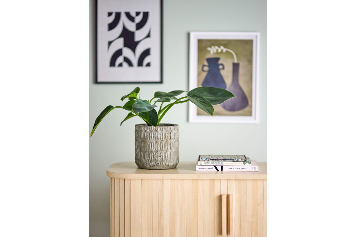 Deko-Blumentopf Arvik – Geprägtes Zementdesign in Grau