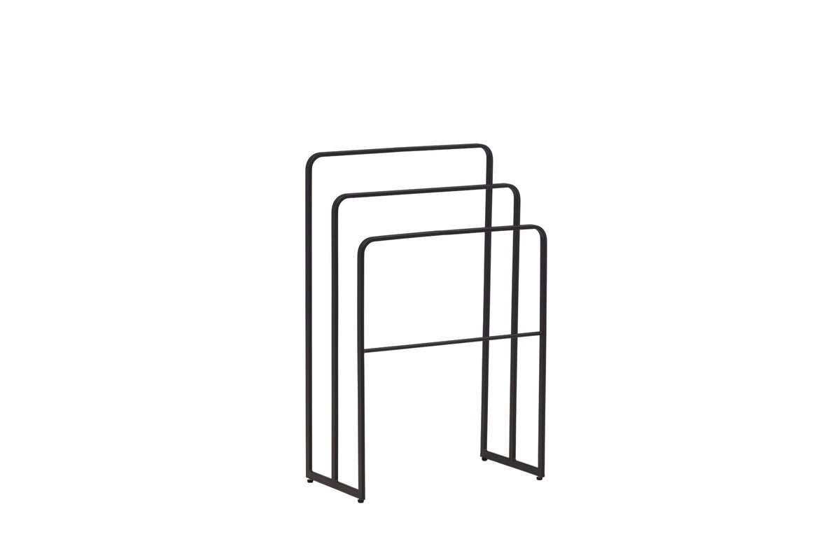 Garderobe Neyor – Dreistufiges Design in Schwarz