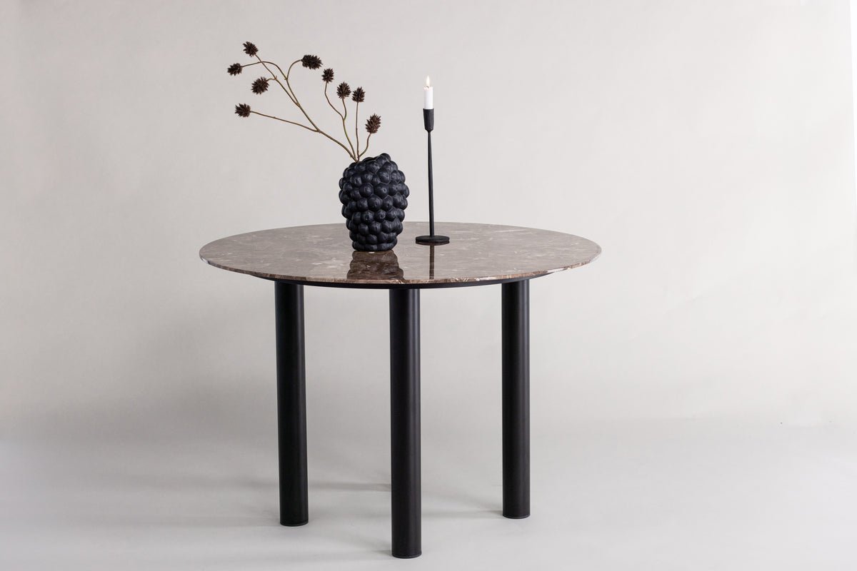 Esstisch Compa - runder Esstisch mit Metallbeinen und brauner Glasplatte