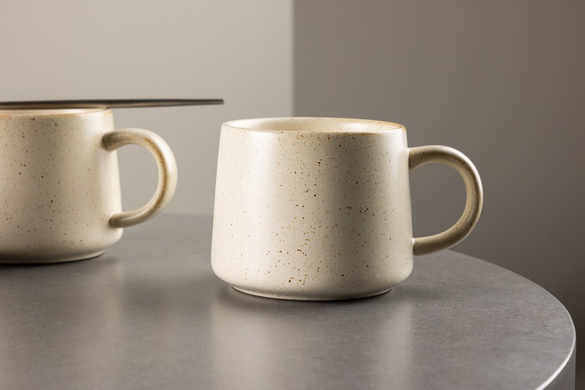 Kaffeetasse Liva - 2er-Set in Beige aus Keramik, in zwei Größen