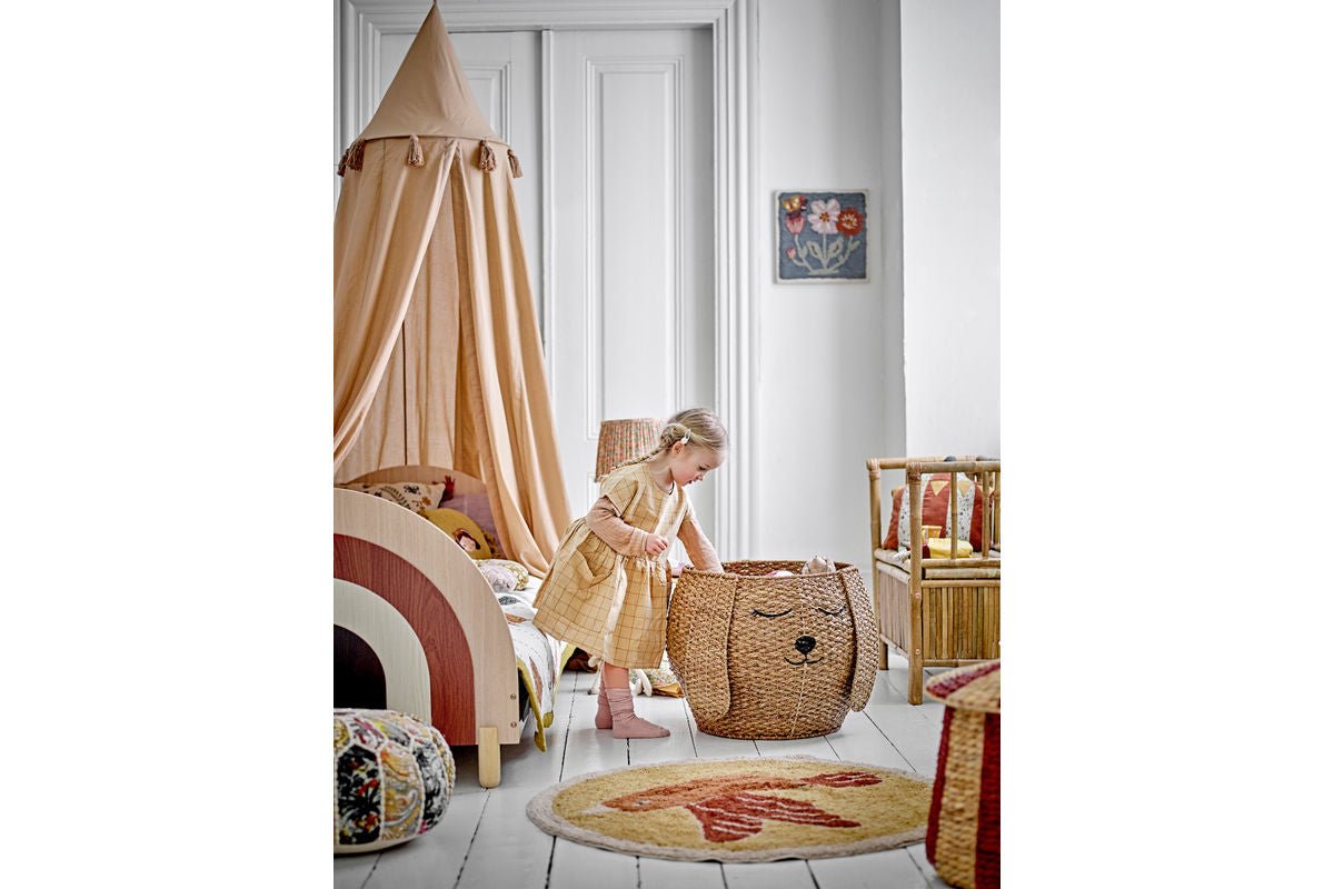 Kinderbett Jalmin – in Holzoptik mit Regenbogen-Design & abnehmbarer Seitenstütze