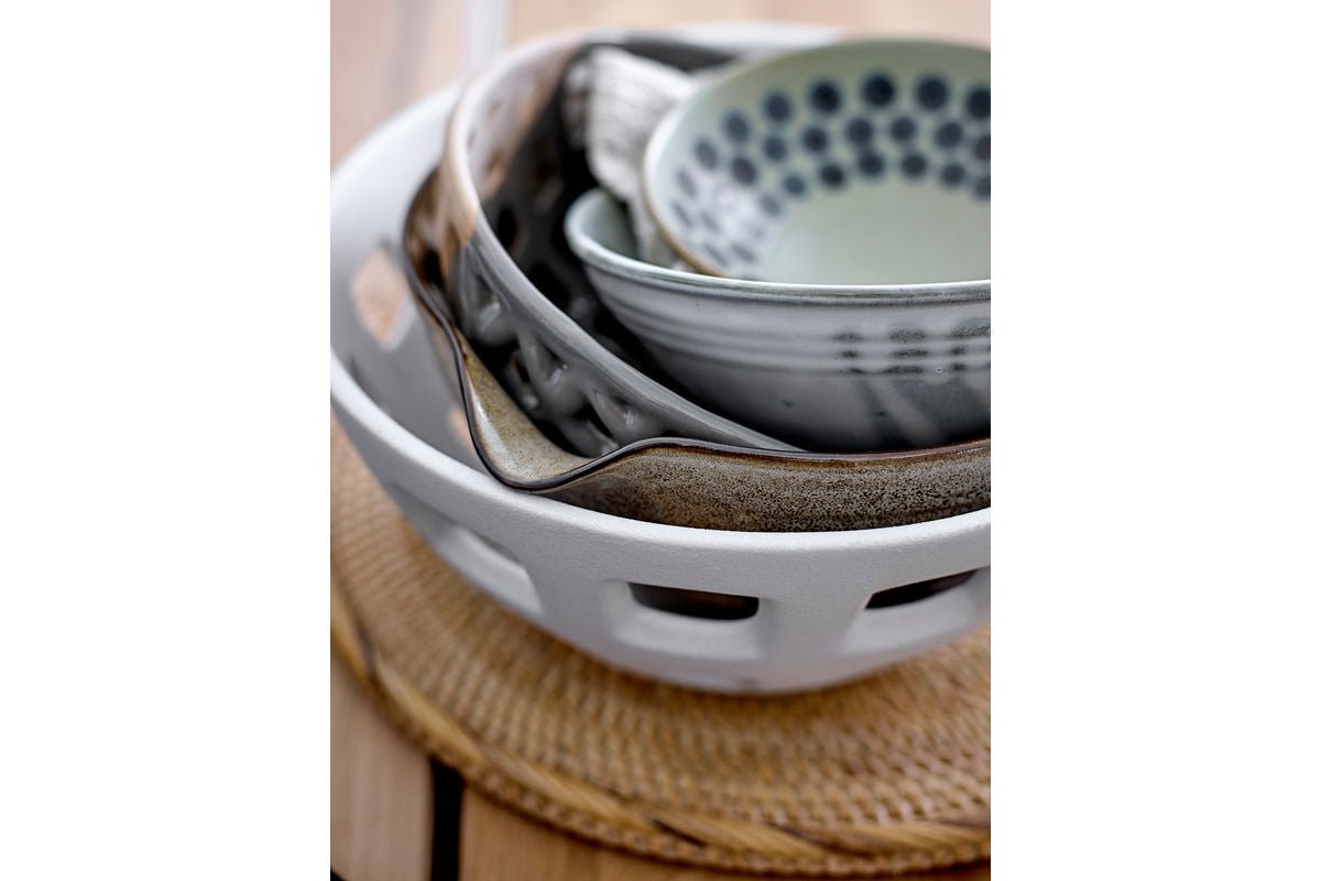 Deko-Schale Nola – skulpturales Steingut in Weiß