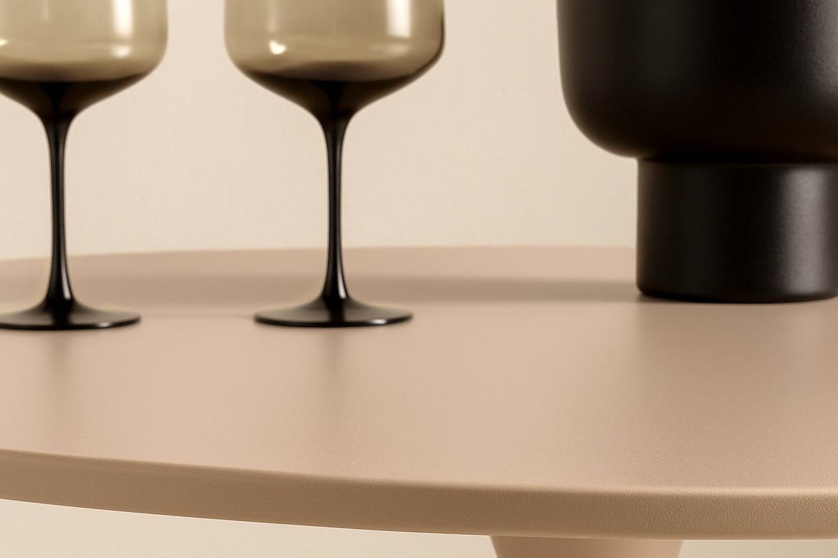 Esstisch Avelani - ein Esstisch, der Stil und Beständigkeit vereint