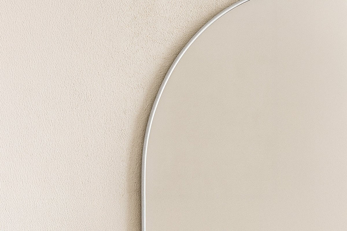 Spiegel Diona – mit ovaler Silhouette