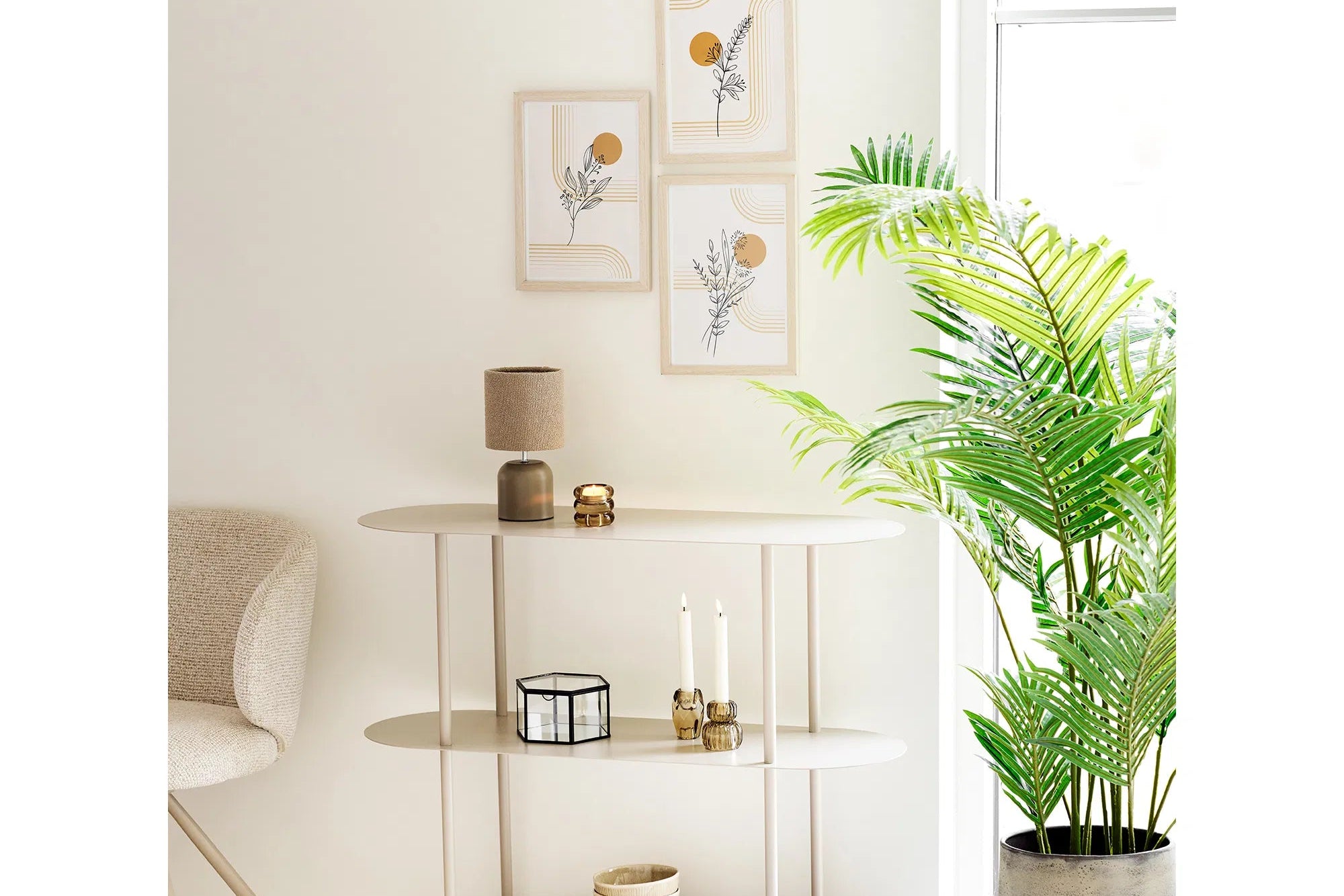 Tischlampe Varnoria – modernes Designobjekt