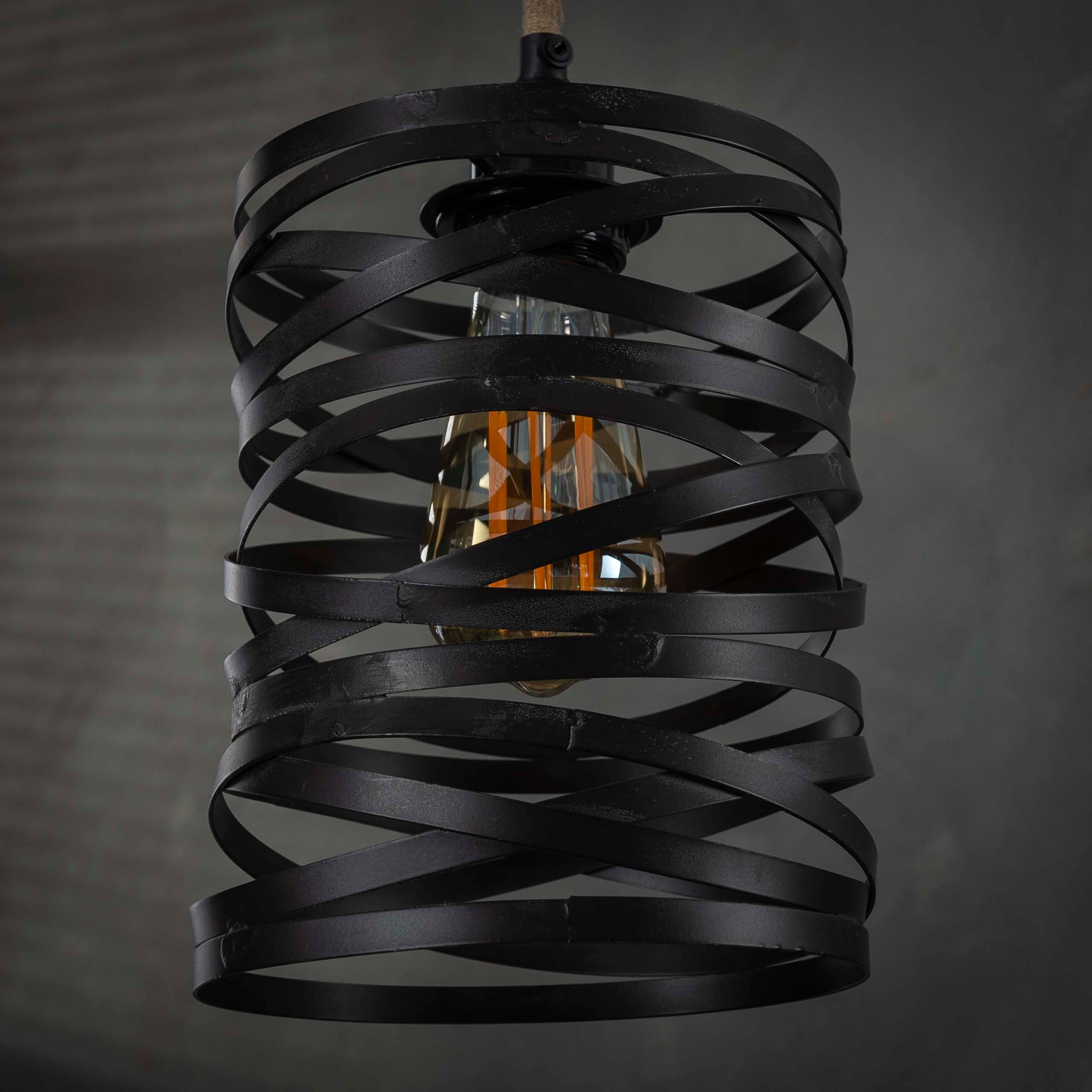 Pendelleuchte "Selvaris“ – Mit 7 spiralisierten Lampenschirmen und industrieller Rohr-Deckenbefestigung
