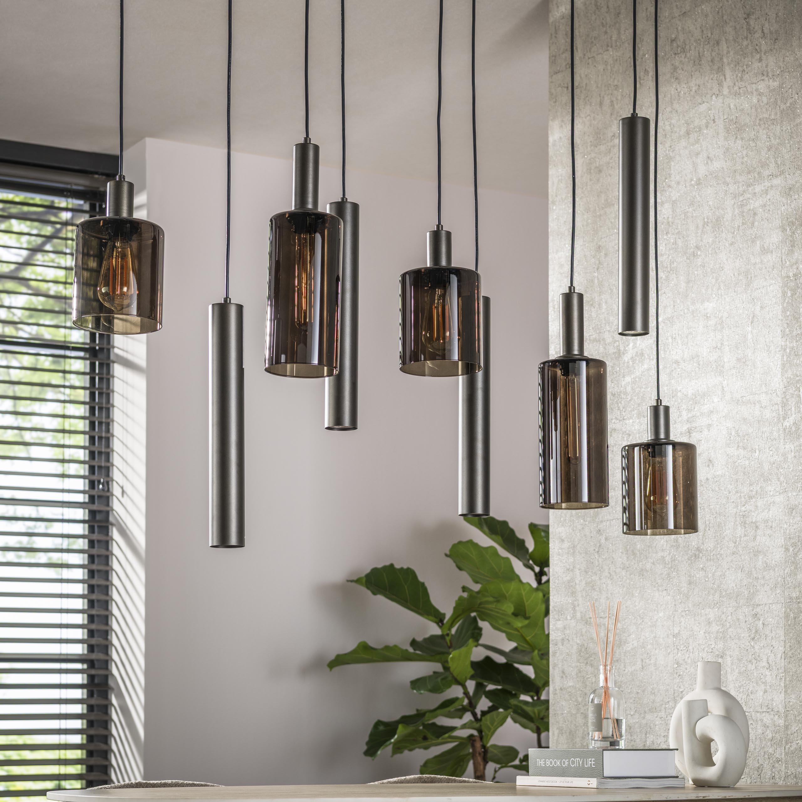 Pendelleuchte Ayu – Cluster-Design in Braun (9-flammig)