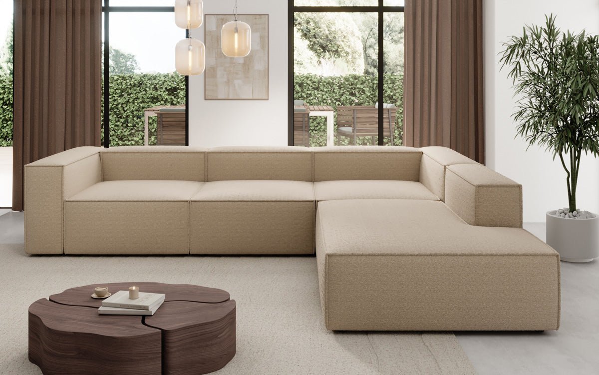 Designer Sofa Lesley L mit langer Ottomane in Bouclé