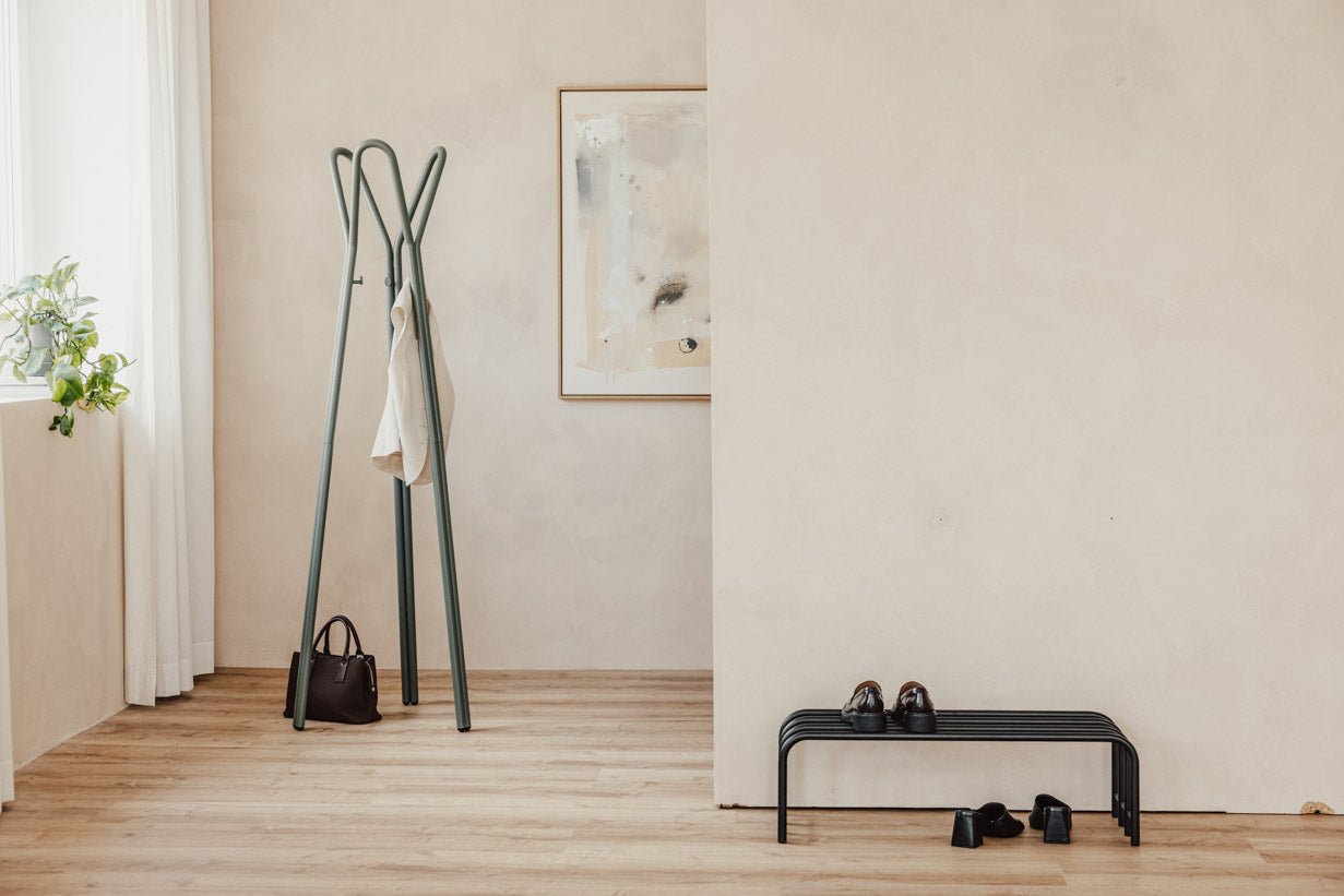 Garderobe Charles – Minimalistischer Dielenständer aus Stahl