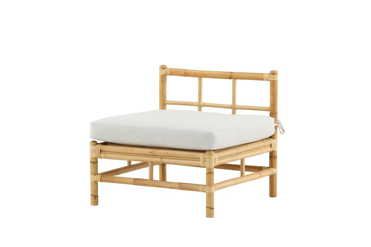 Garten Loungesessel Rob – handgeflochtenes Design mit hellgrauen Kissen