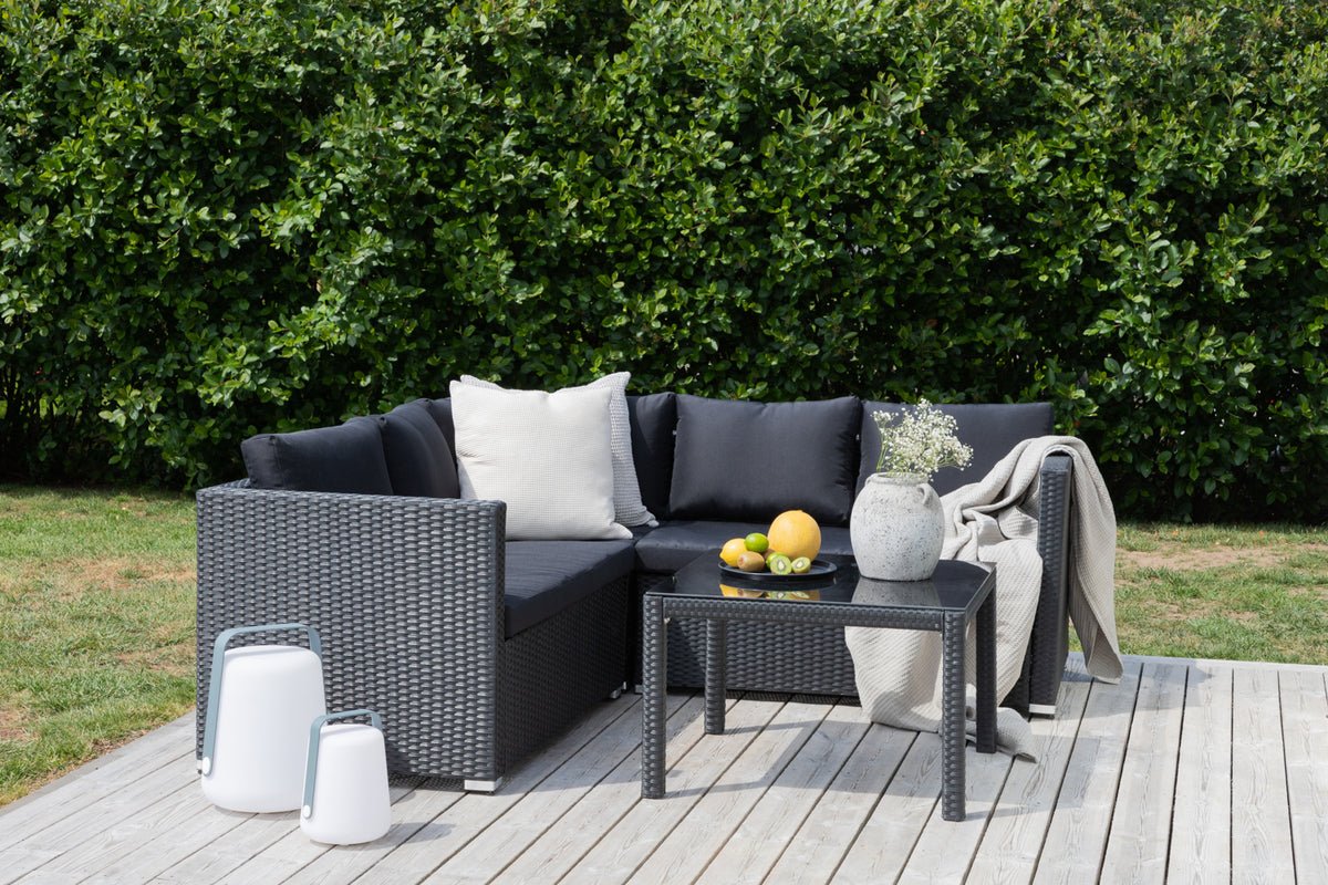 Garten Loungeset Ravello – Ecksofa-Set aus Polyrattan in Schwarz mit Glasplatte
