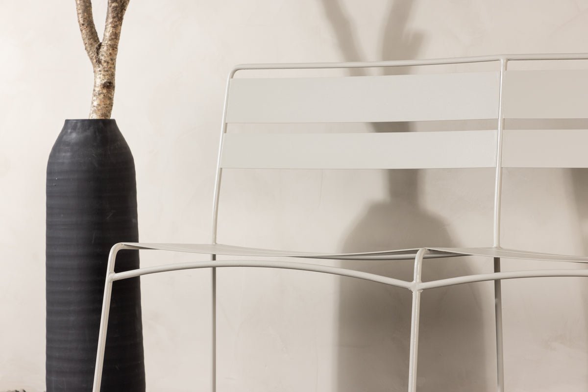 Gartenbank Linda- Aus beigem Stahl