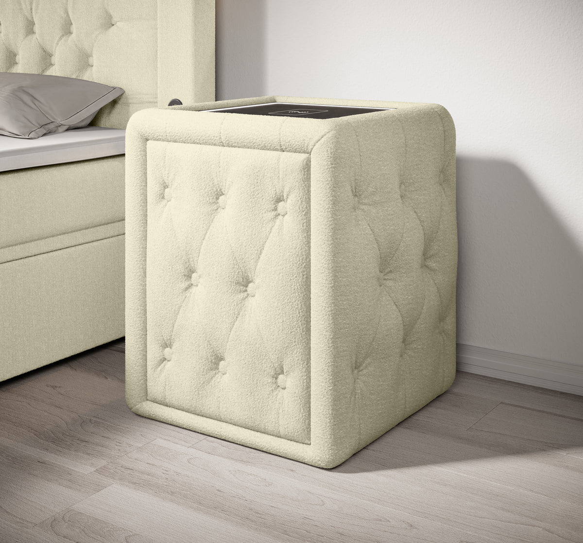 Josy Nachttisch Boucle Beige side