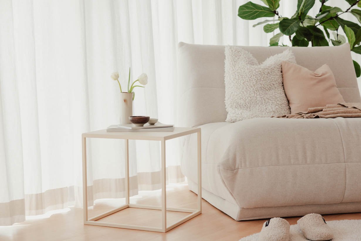 Couchtisch/Beistelltisch Soli X – Minimalistisches Design aus Stahlblech & Metall