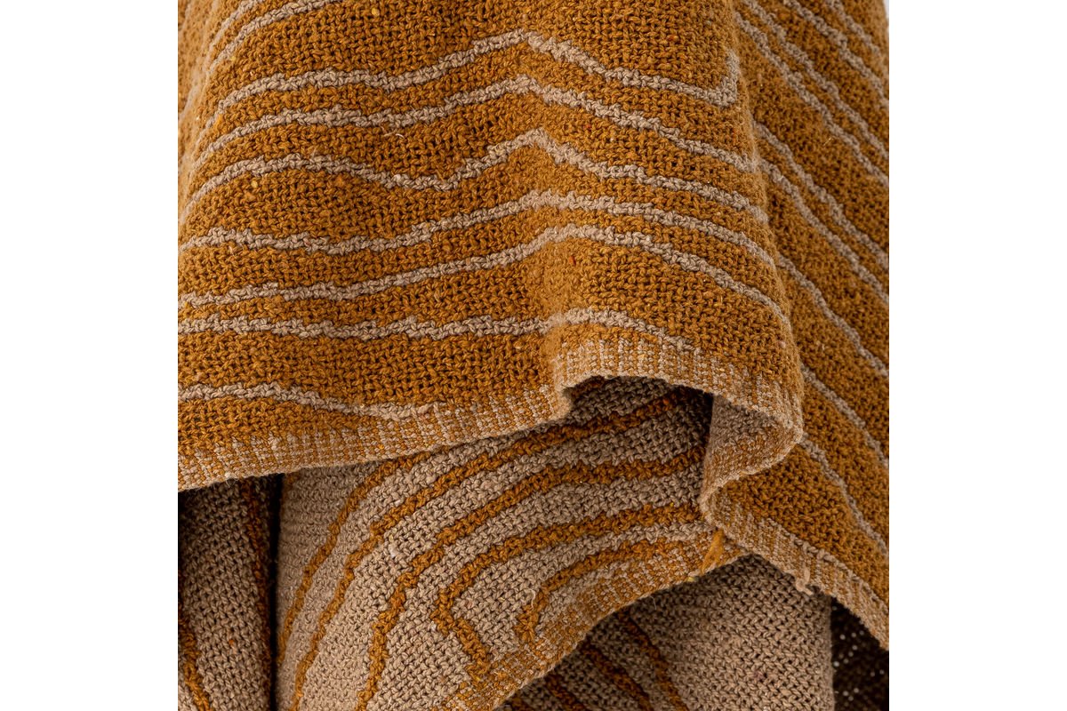 Überwurfdecke Koa – Braun, aus recycelter Baumwolle