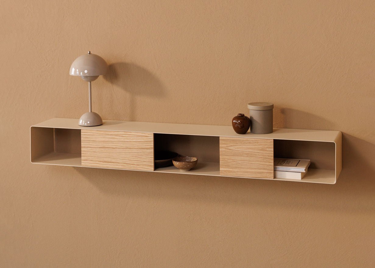 Wandregal Sion – Hängekommode aus Metall mit Kabelhalter