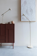 Stehlampe Aero – aus Eisen