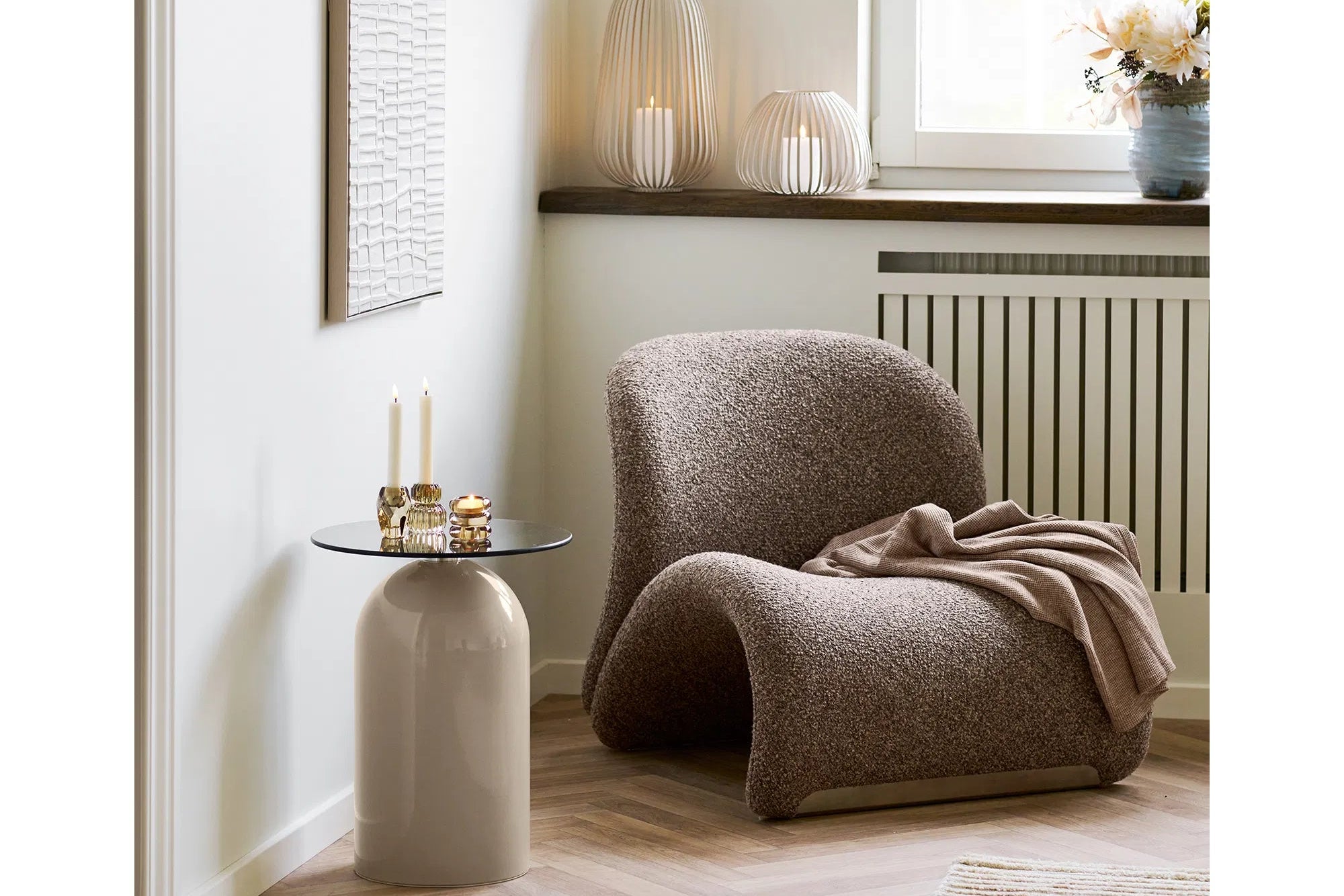 Lounge kreslo Eirvona - útulný hnedý vzhľad