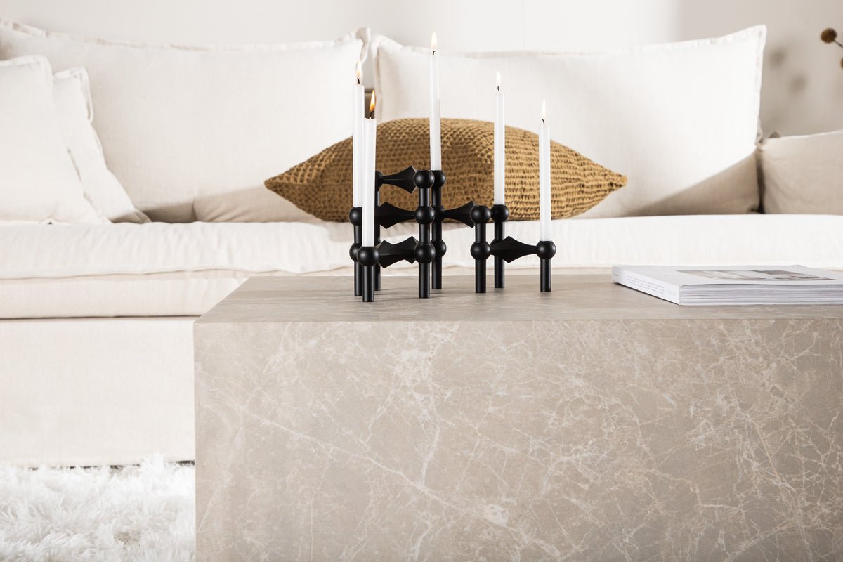 Konferenčný stolík/príručný stolík Rivana – jednoduchý a všestranný