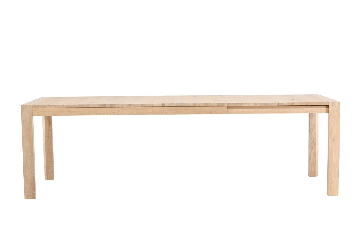 Jedálenský stôl Wainui - vyrobený z pevného dubového dreva