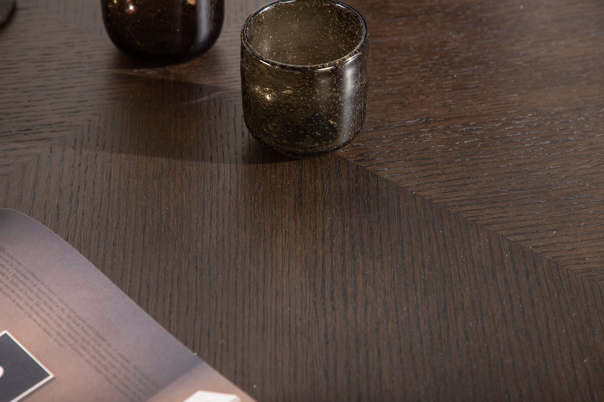 Jedálenský stôl Marloo - v okrúhlom, škandinávsky inšpirovanom dizajne