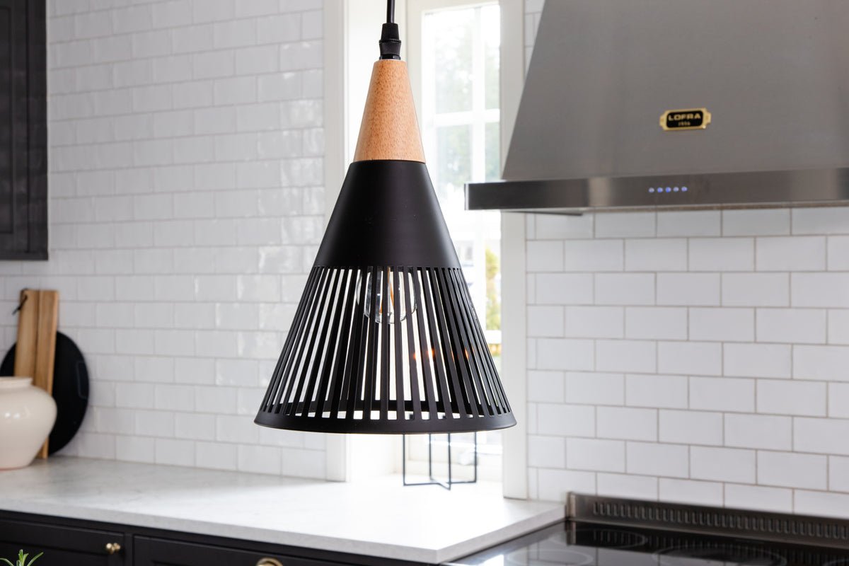 Závesné svietidlo „Ugalla" – Kompaktná veľkosť pre každú situáciu