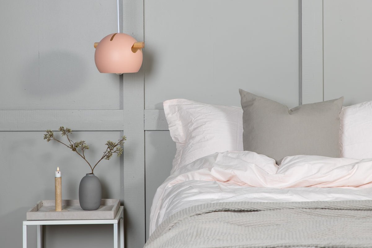 Závesné svietidlo „Serengeti" – Trendová staroružová s detailmi z orecha