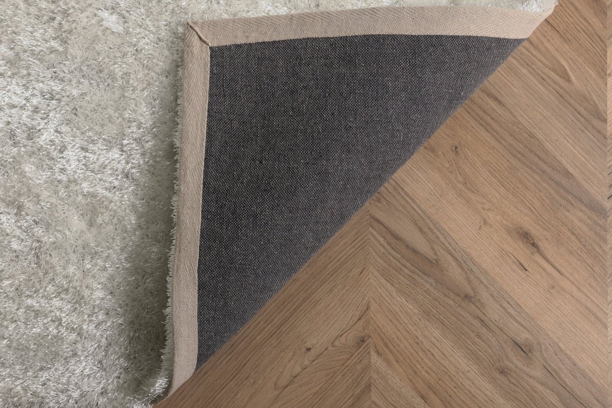 Koberec Calero – s lesklým vzhľadom z polyesteru