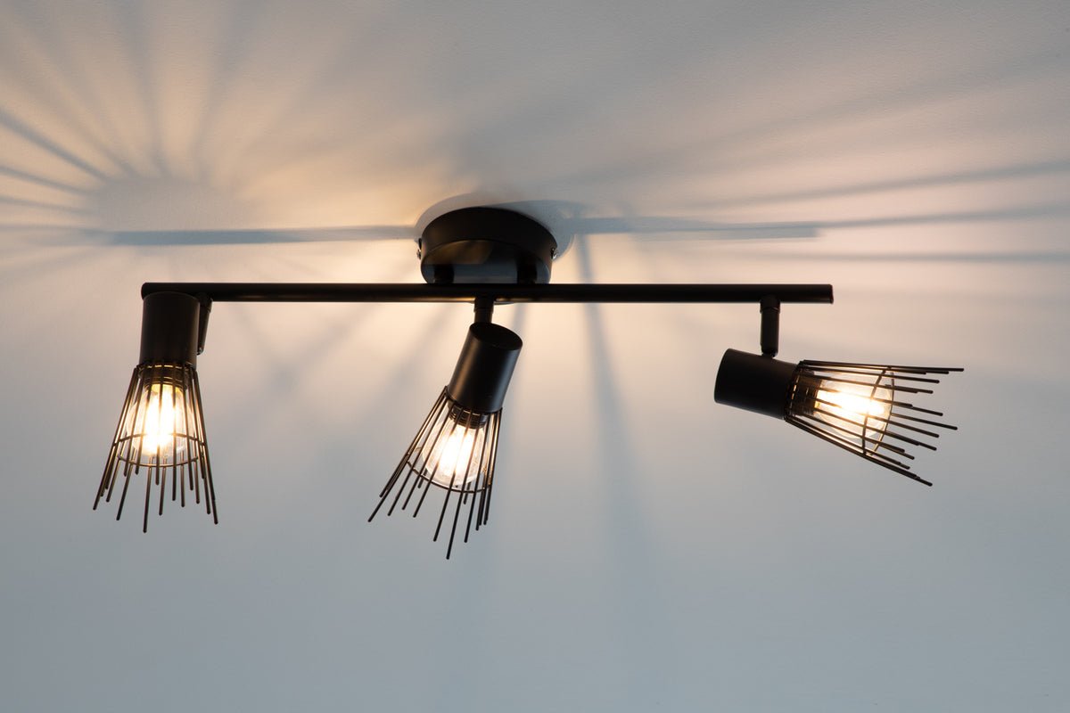 Nástenné svietidlo „Anastasia" – Voliteľne dostupné s 3 alebo 4 plameňmi