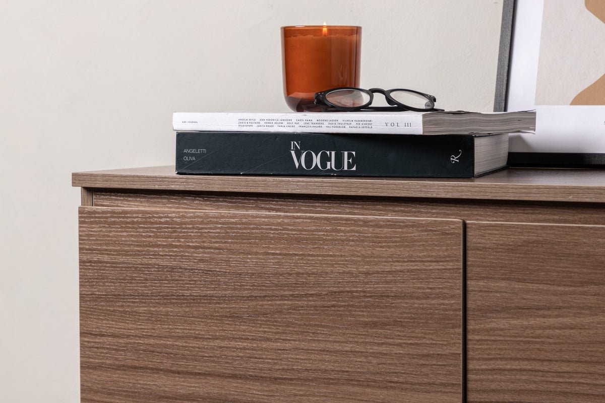 Dizajnový TV nízky stolík Modano – Czarny matný alebo vzhľad orecha