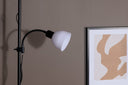 Stojacia lampa Ragnar – štíhla, moderná silueta, 2-plameňová