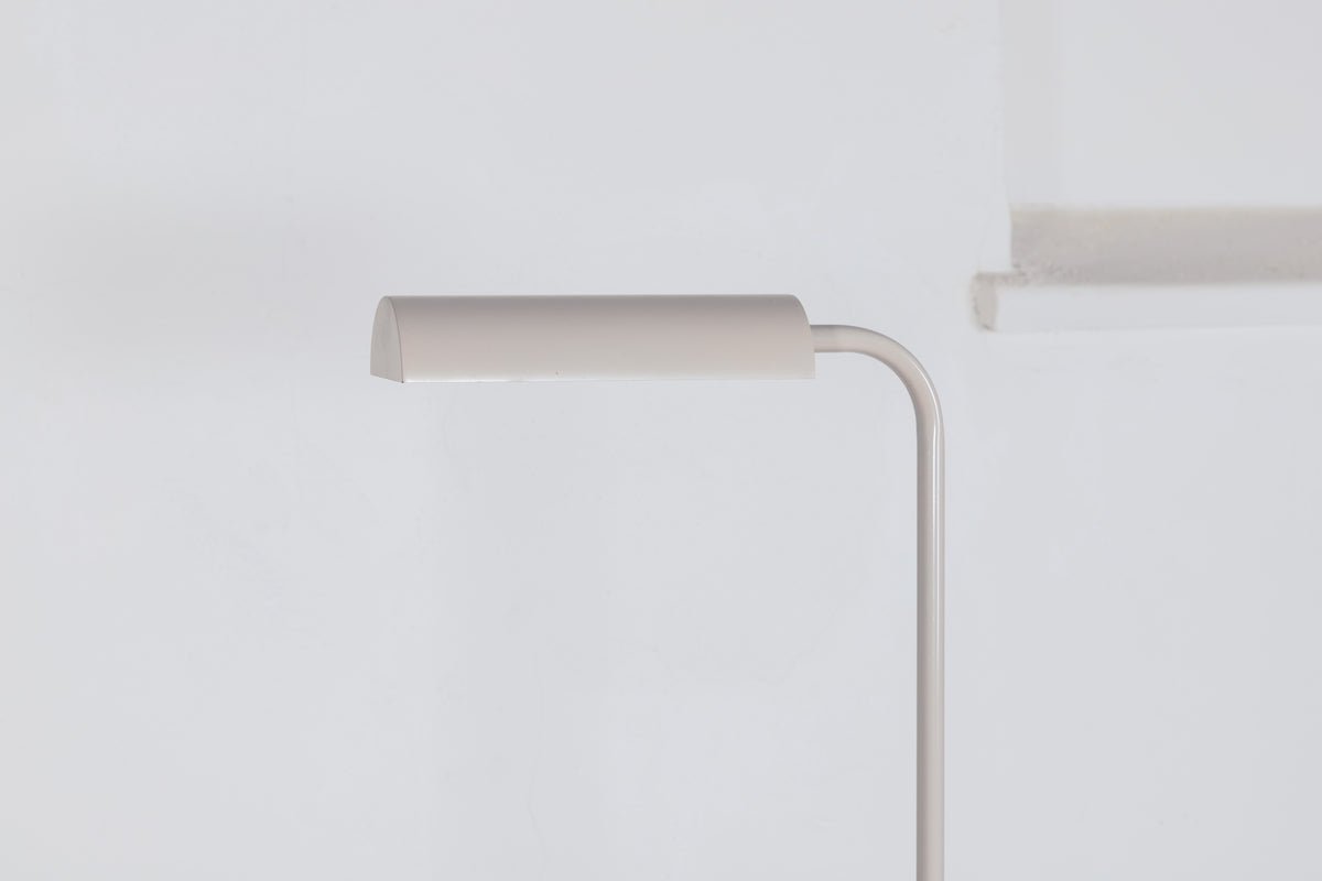 Stojacia lampa „Symphonica“ – v štýlovom, nadčasovom dizajne