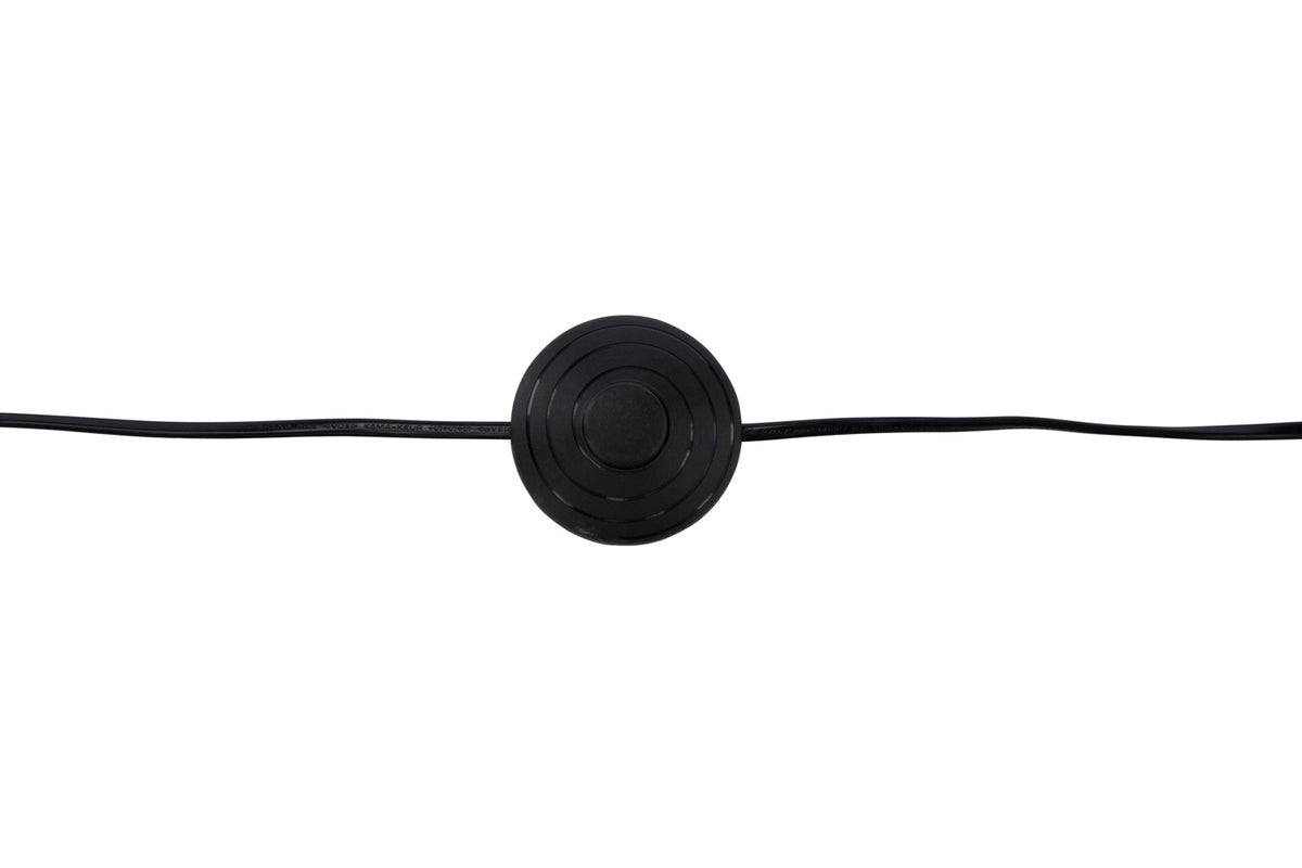 Stojaca lampa „Nora“ – drevené nohy a jemný ľanový tienidlo pre jasné chvíle