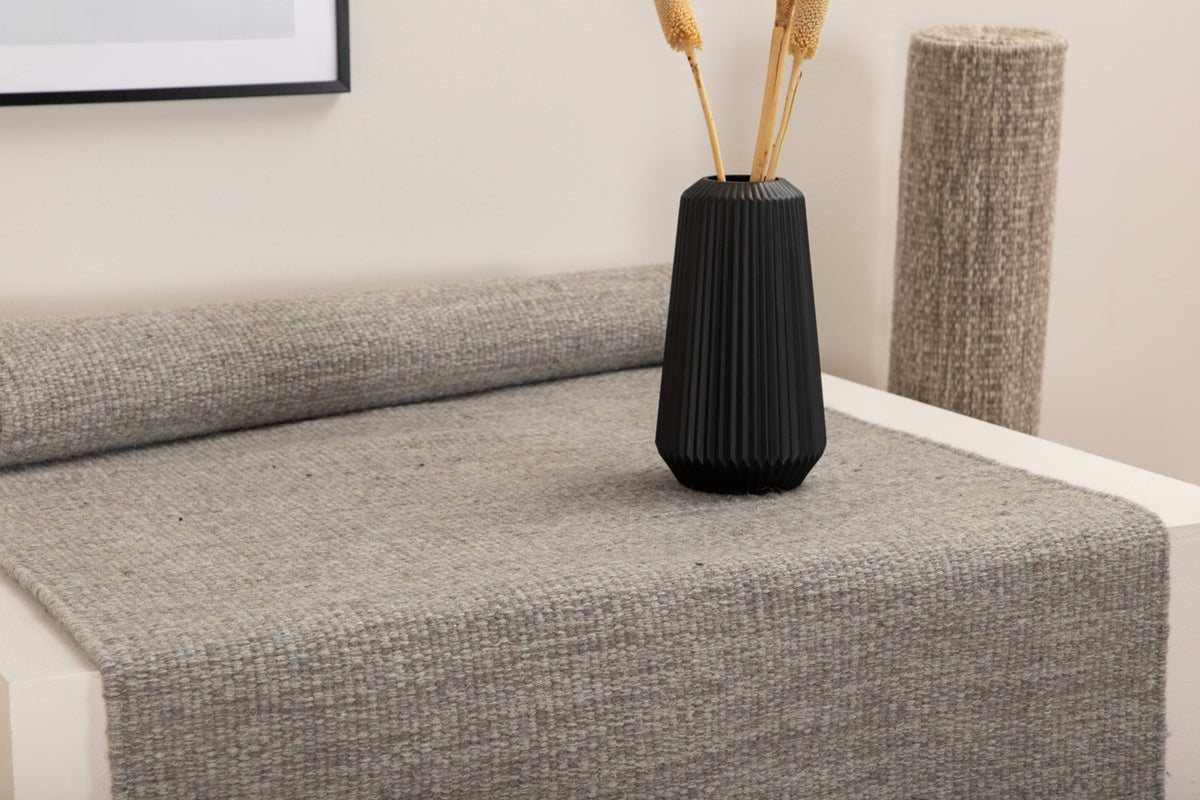 Koberec Avenor – ručne tkaný s vlnou a strapcami