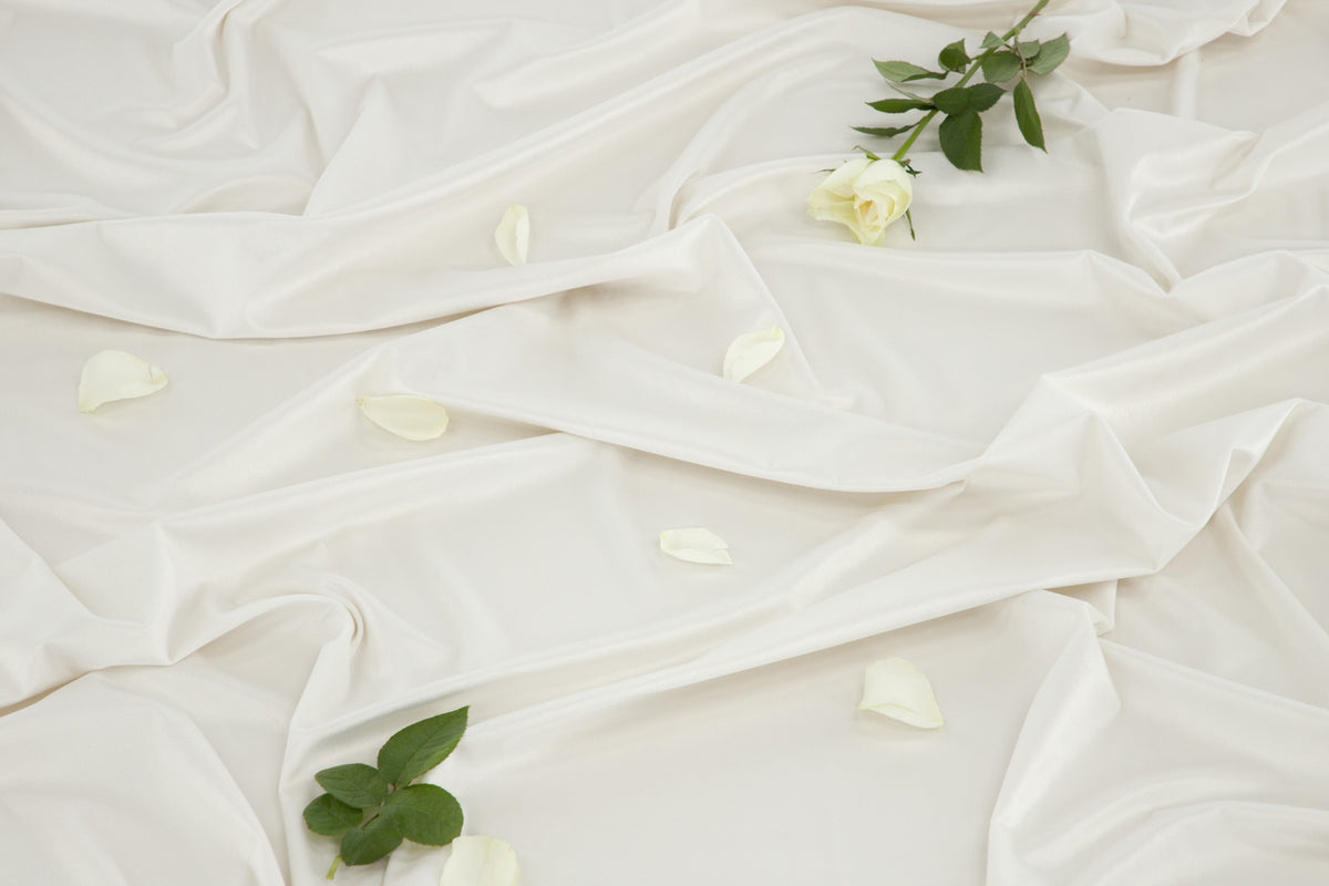 Sada záclon Anny – zamatový vzhľad v mnohých farbách