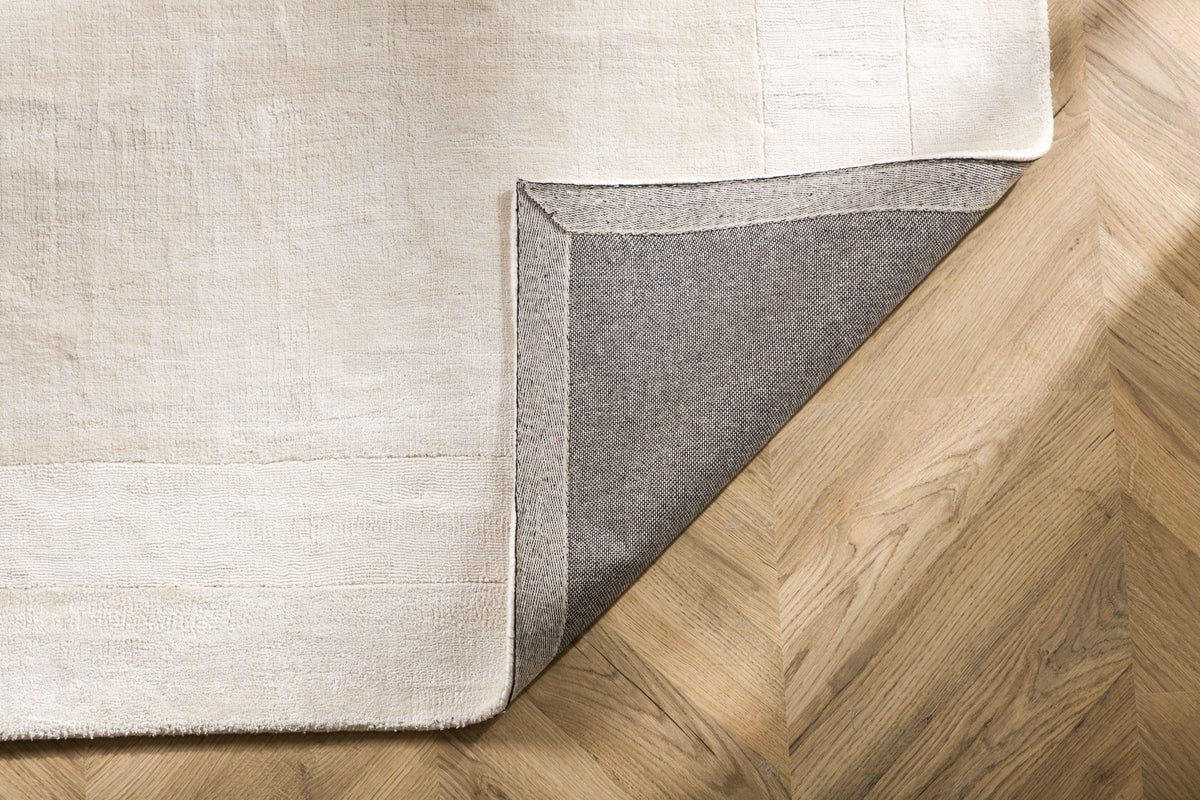 Koberec London – s jemným leskom z viskózy a bavlny