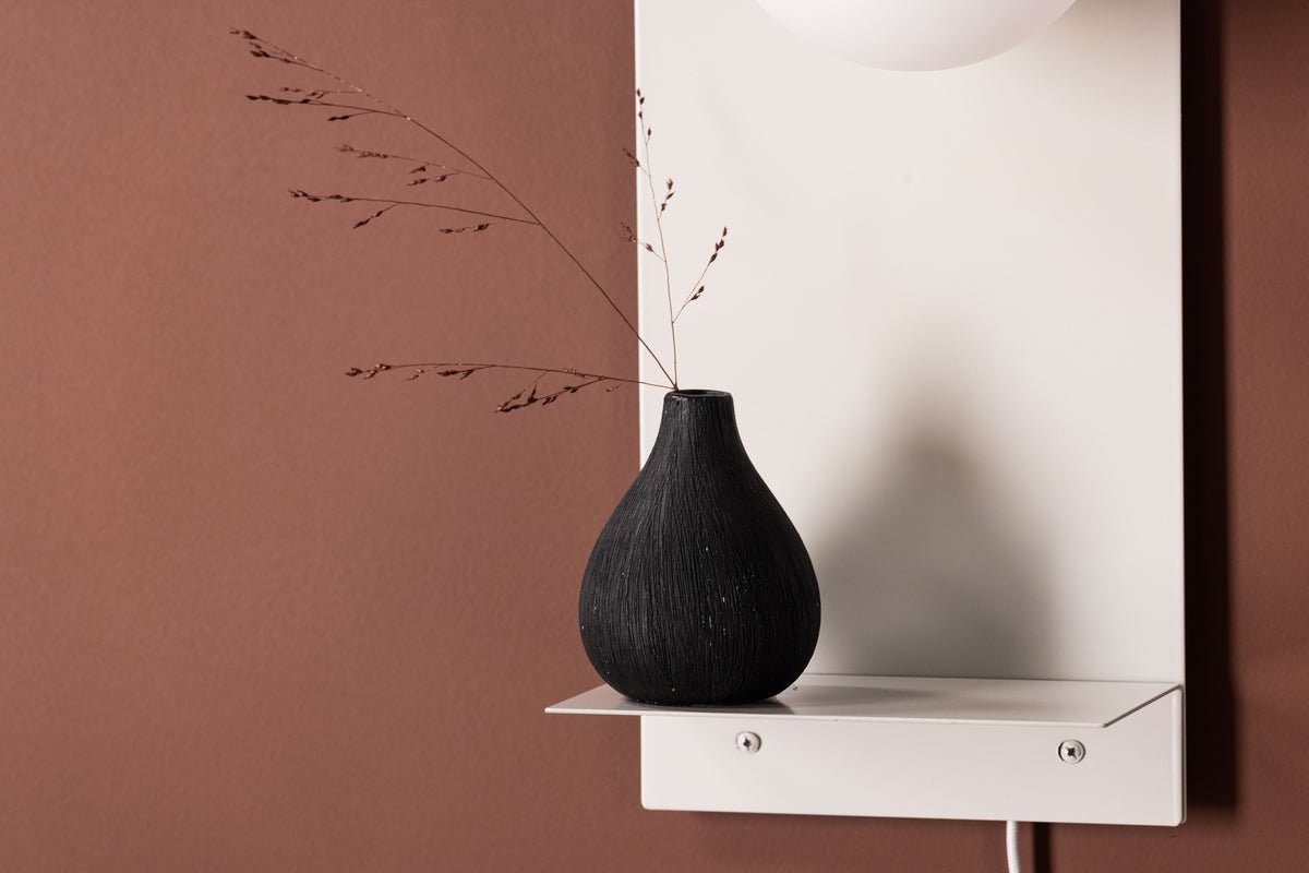 Nástenná lampa „Monty" – vrátane praktickej poličky