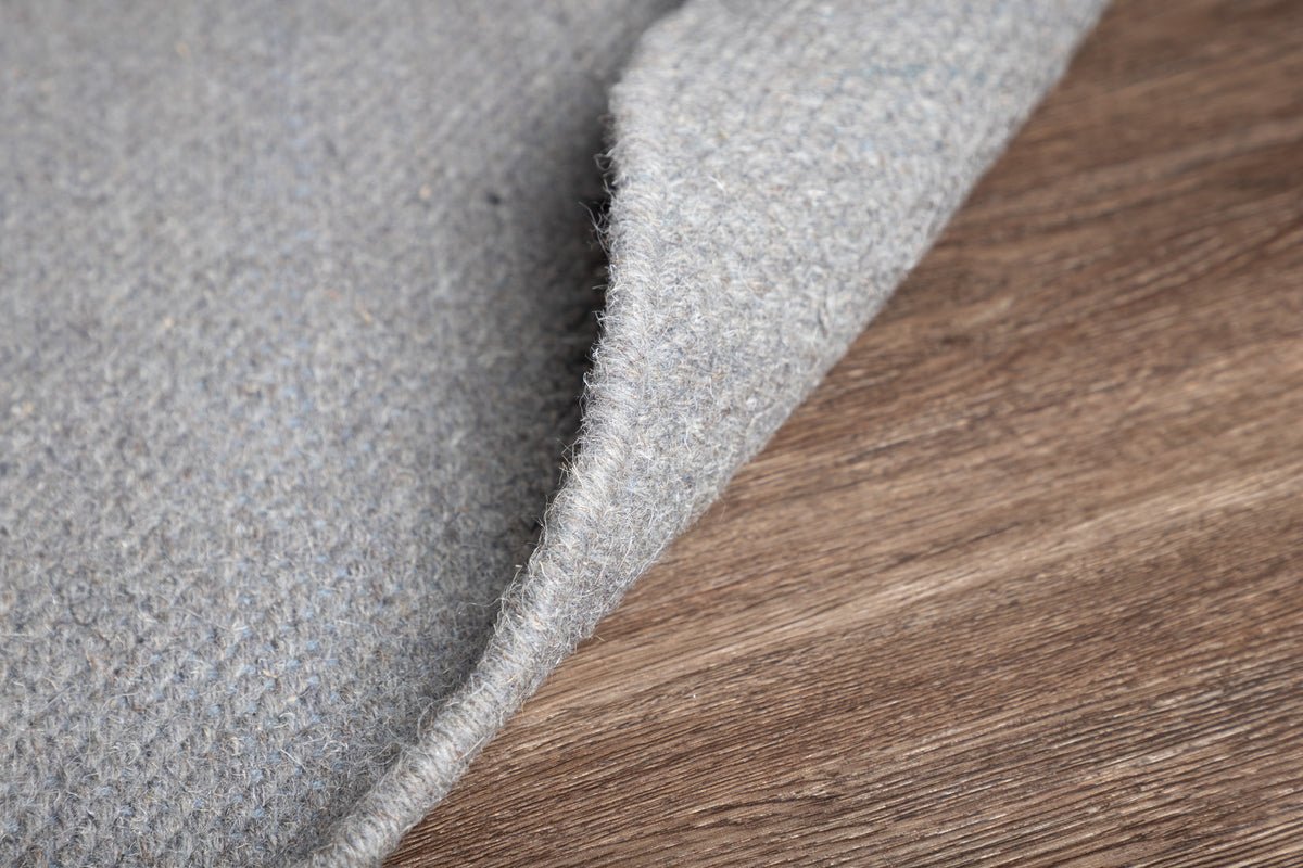 Koberec Edi – v sivej alebo béžovej farbe z vlny a bavlny