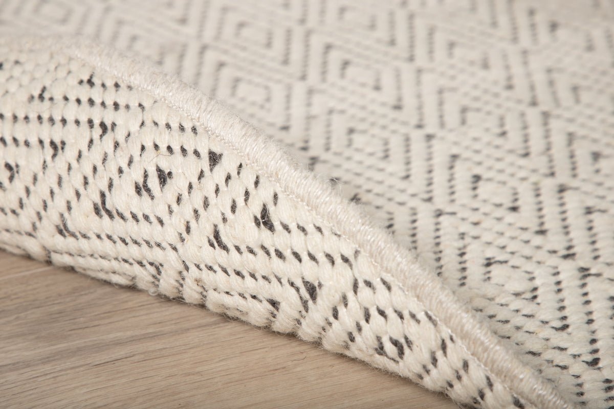 Koberec Naveen – okrúhly v Béžovej z polyesteru a bavlny