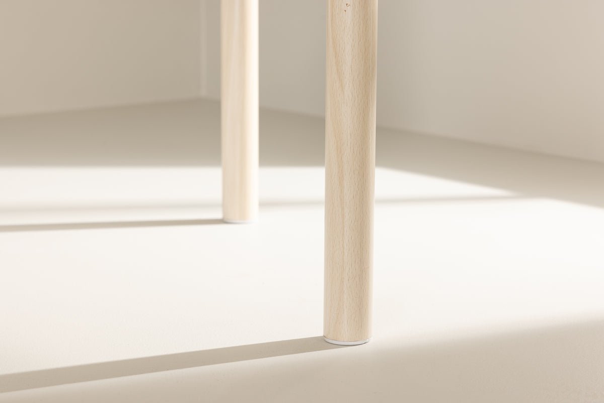 Jedálenský stôl Seaside - oválny jedálenský stôl s čistou líniou a pokojnou atmosférou