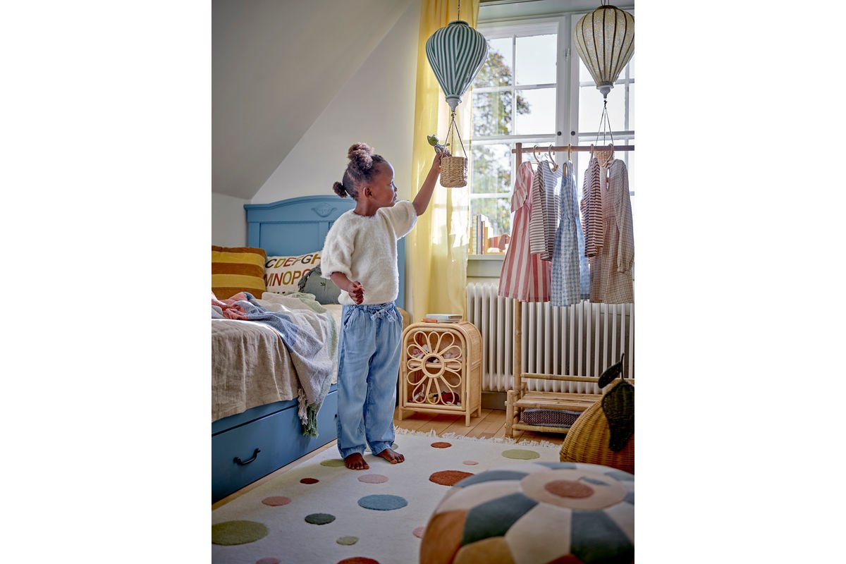 Detská komoda Ubud – kvetinový tvar z prírodného ratanu