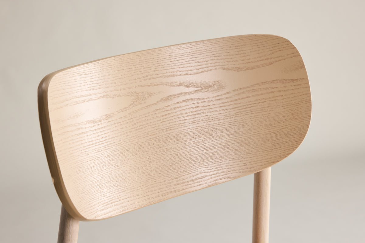 Stolička Change - v jemnej béžovej pre väčšie pohodlie