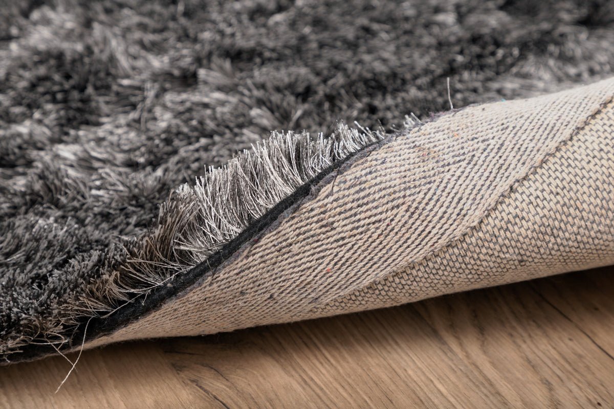 Koberec Aylin – s lesklým vzhľadom z polyesteru a bavlny