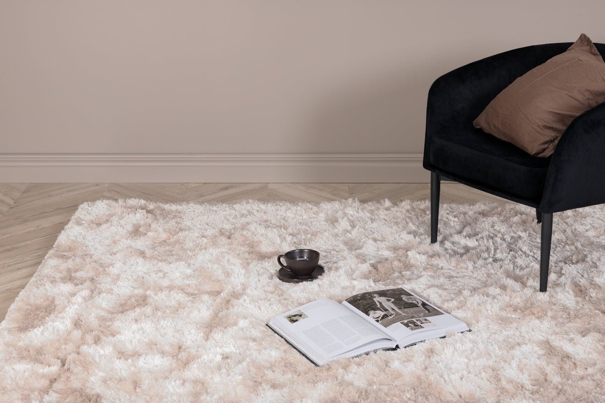 Koberec Aylin – s lesklým vzhľadom z polyesteru a bavlny