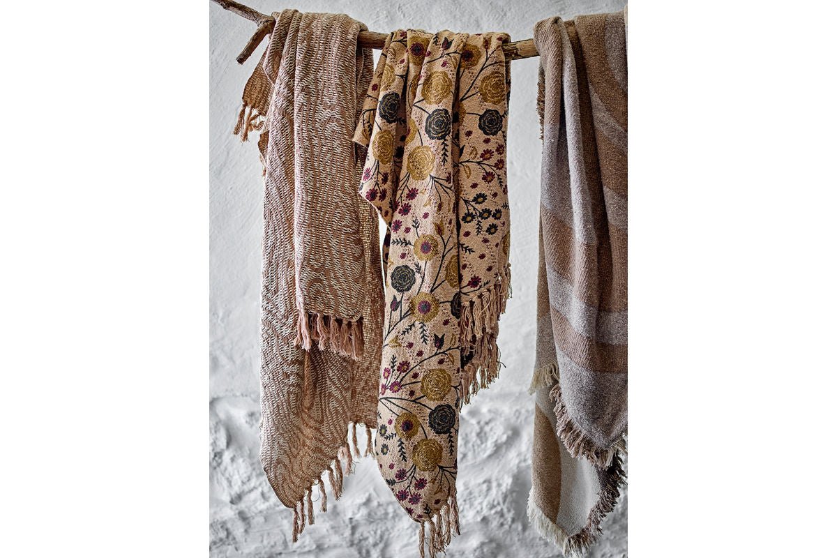 Prehoz Sanda – Organický vzor v hnedej