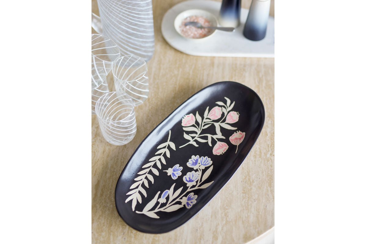 Servierplatte Maribel – Geprägtes Blumendesign in bunten Naturtönen